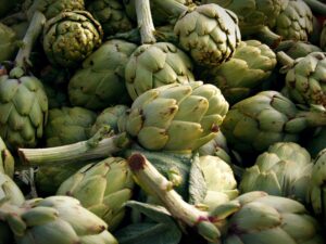 Read more about the article Kiszone karczochy jak zrobić przepis i właściwości