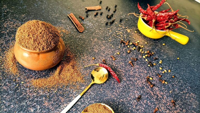 Ras el hanout - marokańska mieszanka przypraw