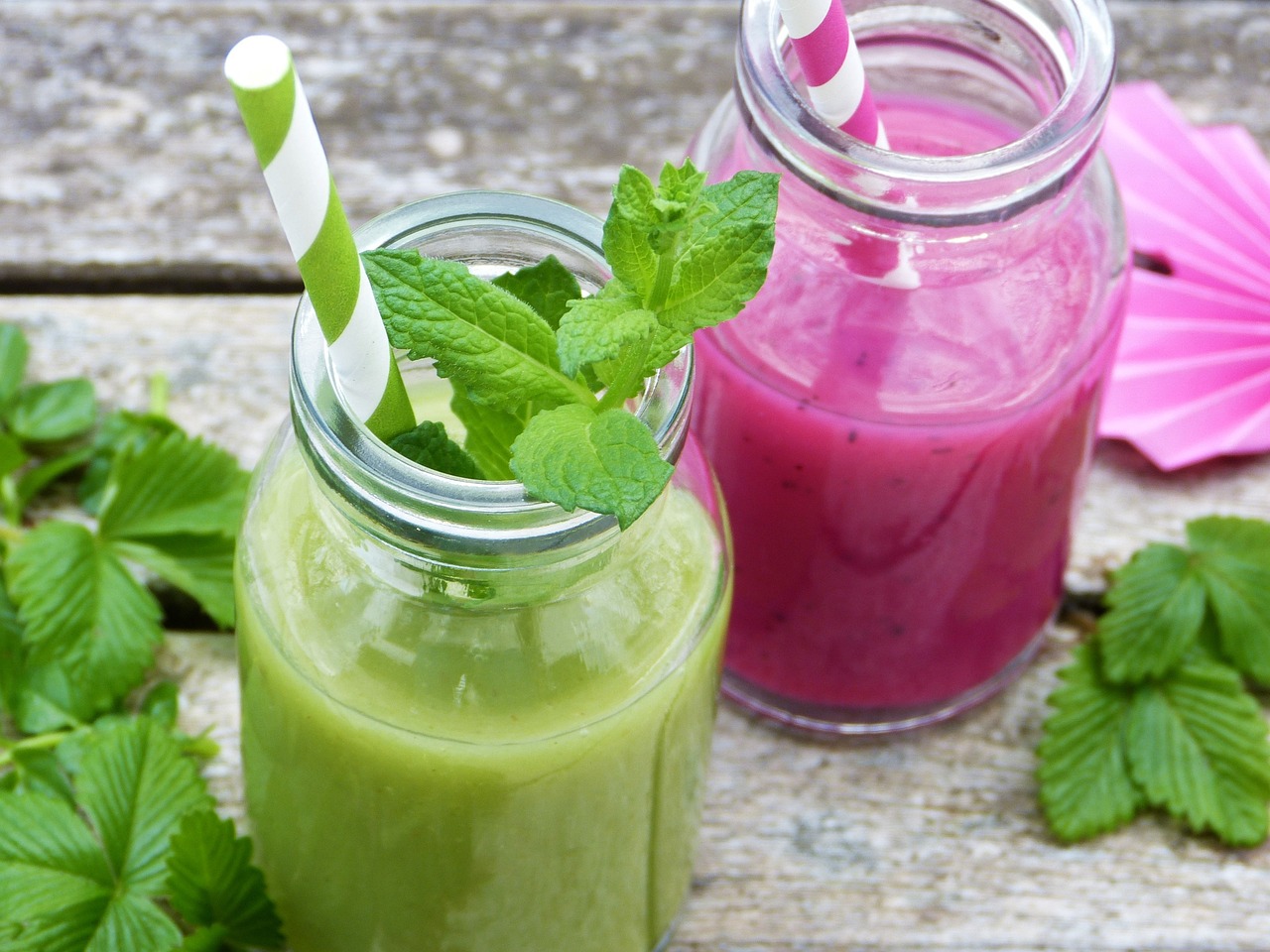 Read more about the article Smoothie z miętą – orzeźwiające przepisy na każdą porę roku